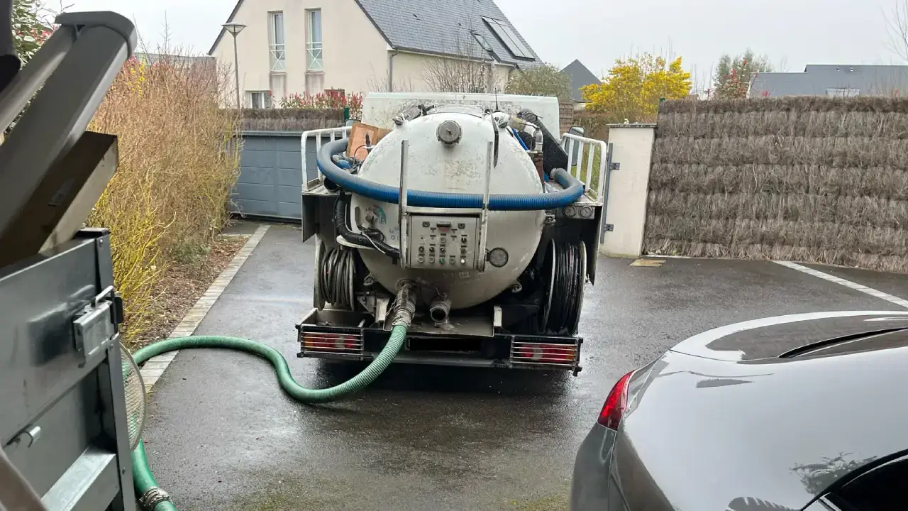 Camion hydrocureur LEROY Services
